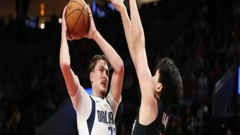 皇马领先赫伊森争夺，切尔西及利物浦亦积极关注